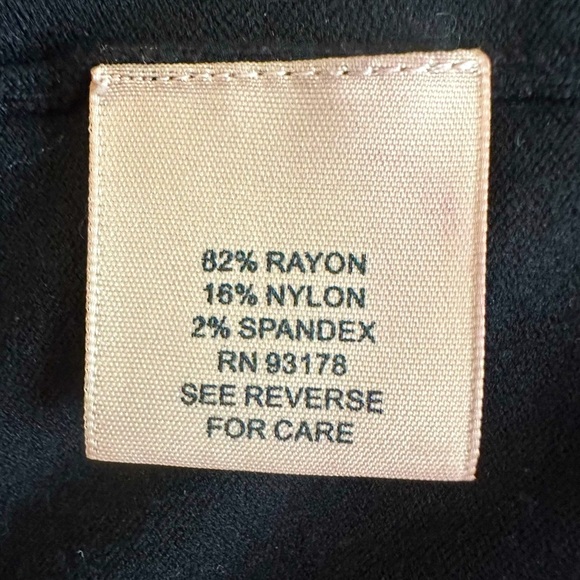 Philosophy quarter slv crew neck sweater Zip-up back neck Black Women’s Sz M - Picture 9 of 9